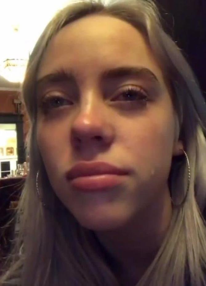 Famous celebrity and #PnQ8rtxf