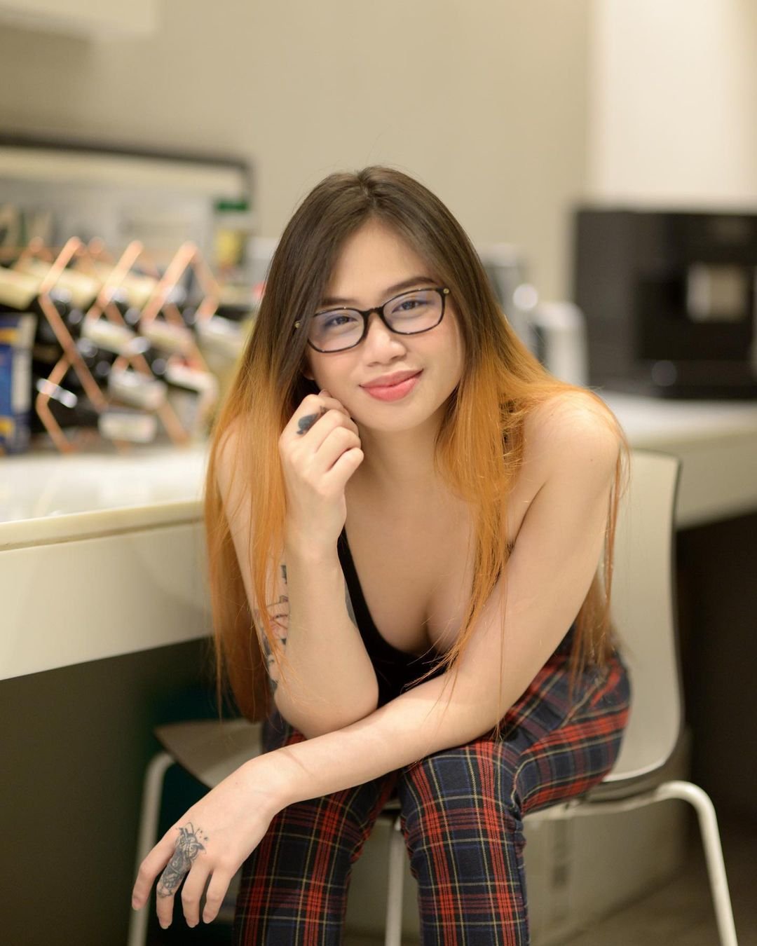 hot  asian model #UNILeS93